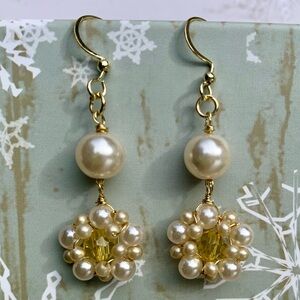 ⭐️2/$10 Swarovski Yellow Crystal and Glass Pearls Handcrafted Flower Earrings